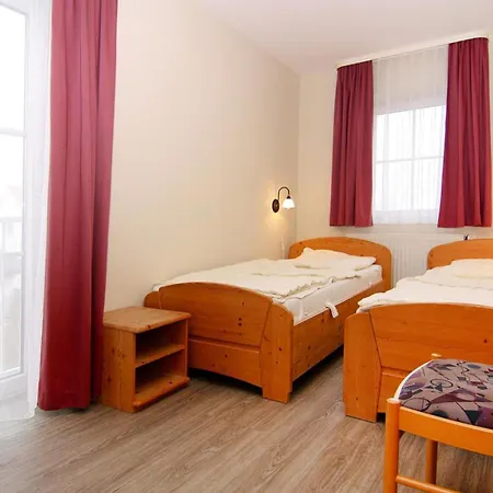 Apartment For Vier Personen In Fehmarn - Orth, Cleaning Included Orth